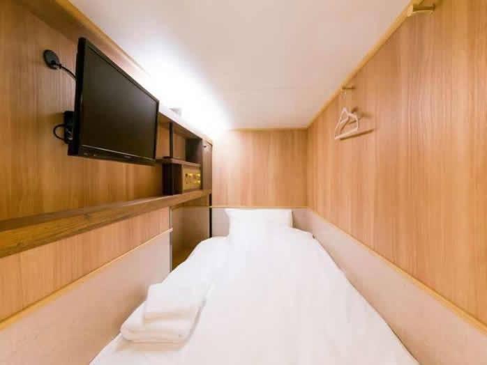 Cabin Inn Kyoto Sanjo Kawaramachi Exteriör bild