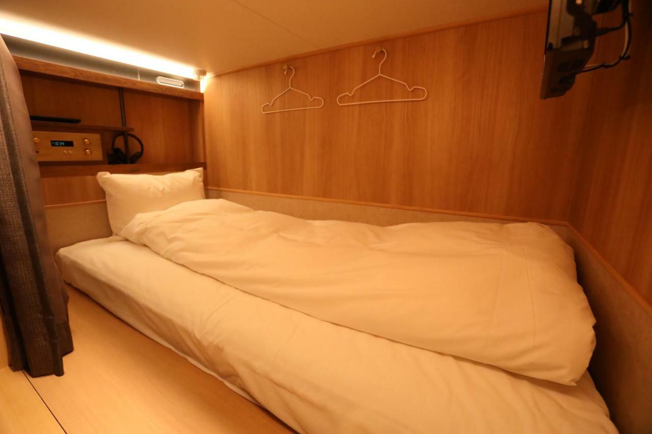 Cabin Inn Kyoto Sanjo Kawaramachi Exteriör bild