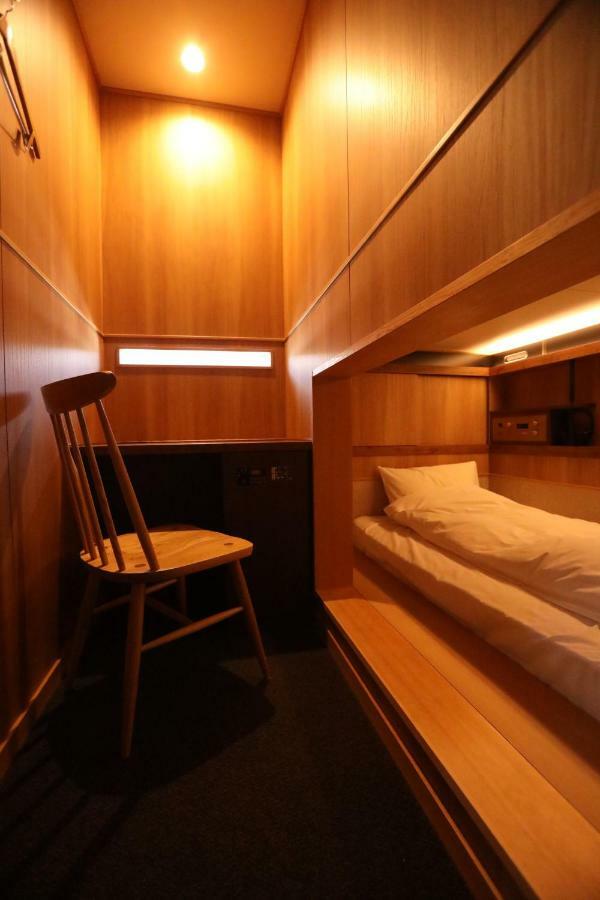 Cabin Inn Kyoto Sanjo Kawaramachi Exteriör bild